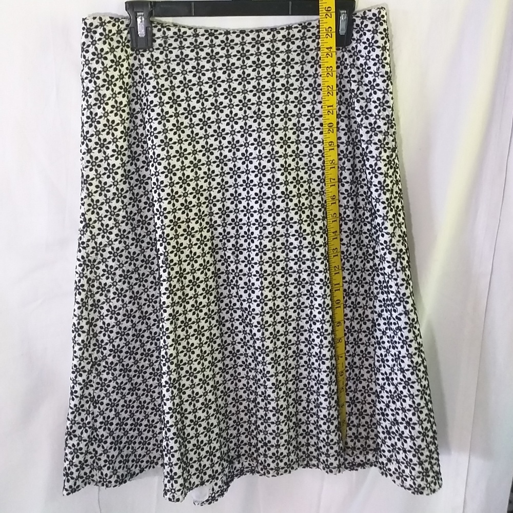 Tweeds Skirt 8 & The Limited Top Medium Bundle